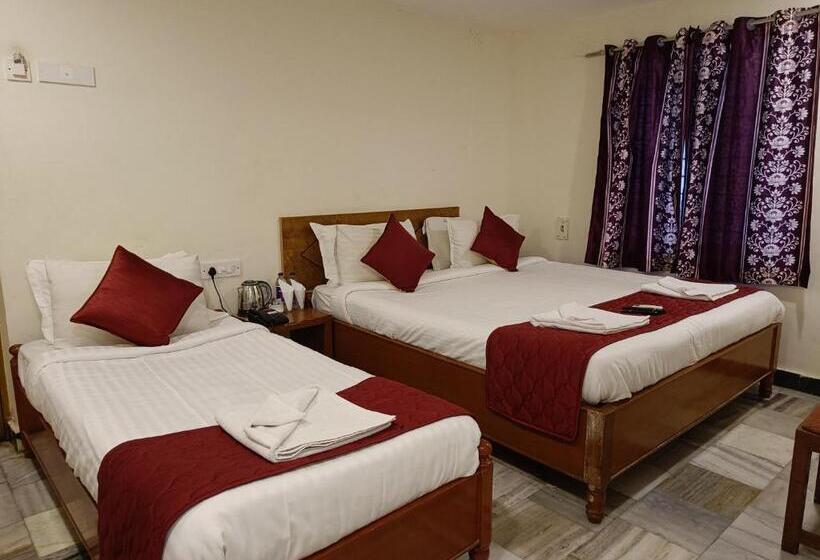 行政三人间, Gt Grande Hotel Near Us Consulate