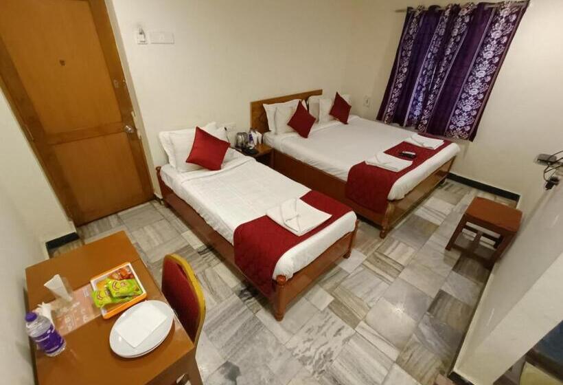 行政三人间, Gt Grande Hotel Near Us Consulate