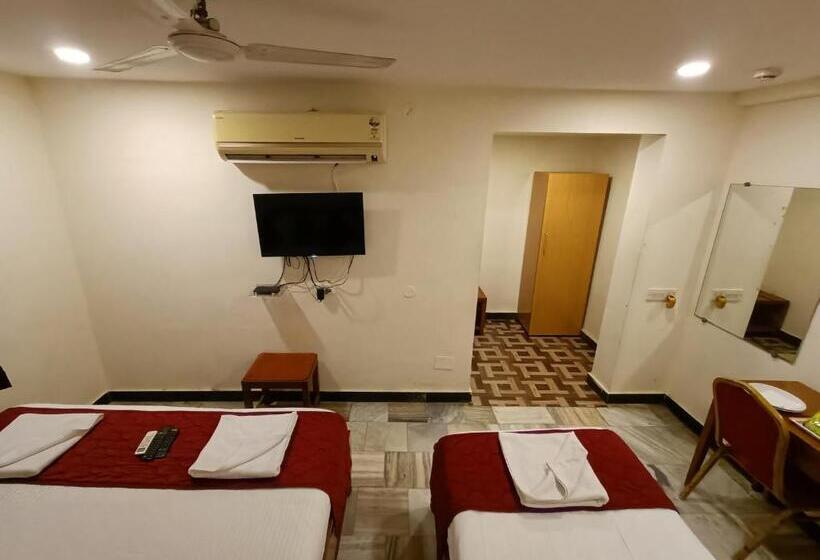 行政三人间, Gt Grande Hotel Near Us Consulate