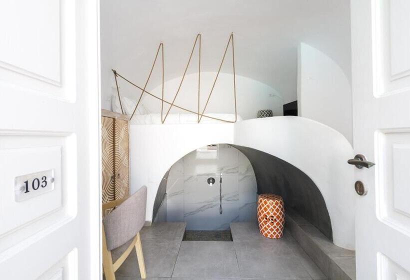 디럭스 룸, The Museum Project Oia