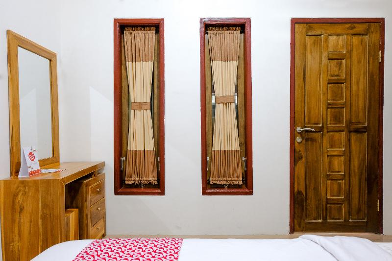 スタンダードルーム, Reddoorz Syariah At Sulfat Malang