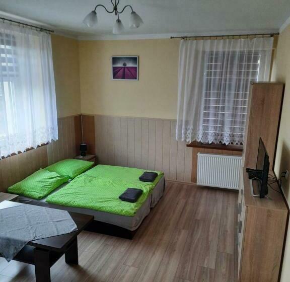 غرفة قياسية, Gościniec W Starym Młynie