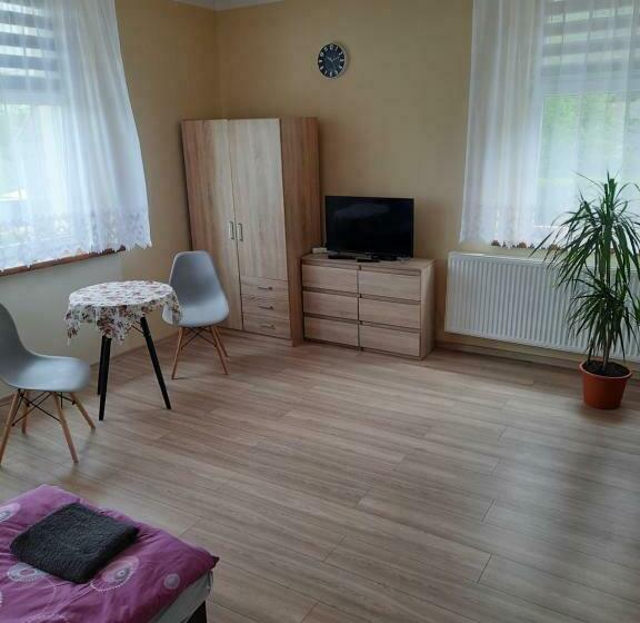 غرفة قياسية, Gościniec W Starym Młynie