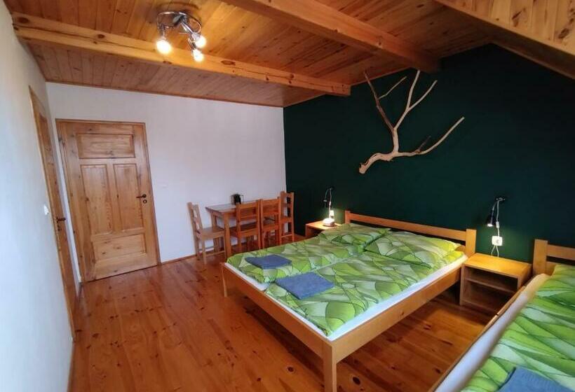 스탠다드 트리플 룸, Jurajska Chata