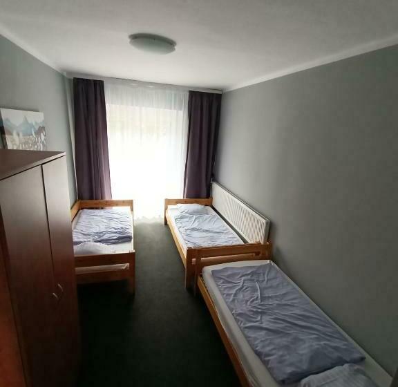 Трехместный Номер Стандарт с Балконом, Ośrodek Wypoczynkowy Nad Wodospadem