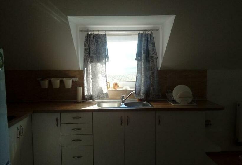 منزل 3 غرف نوم, Agrowczasy Nad Stawem