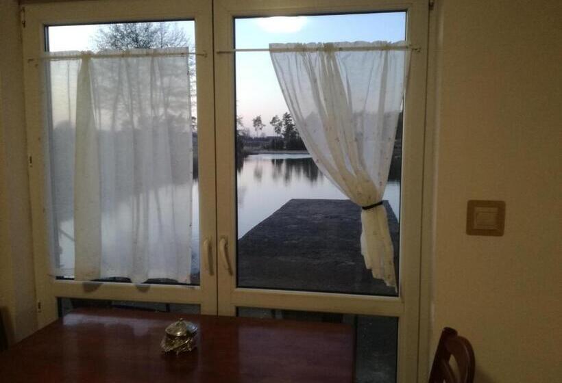 منزل غرفة نوم واحدة, Agrowczasy Nad Stawem