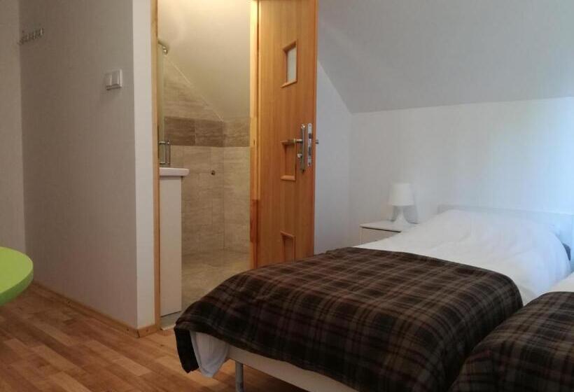 スタンダードルーム, Agrowczasy Nad Stawem