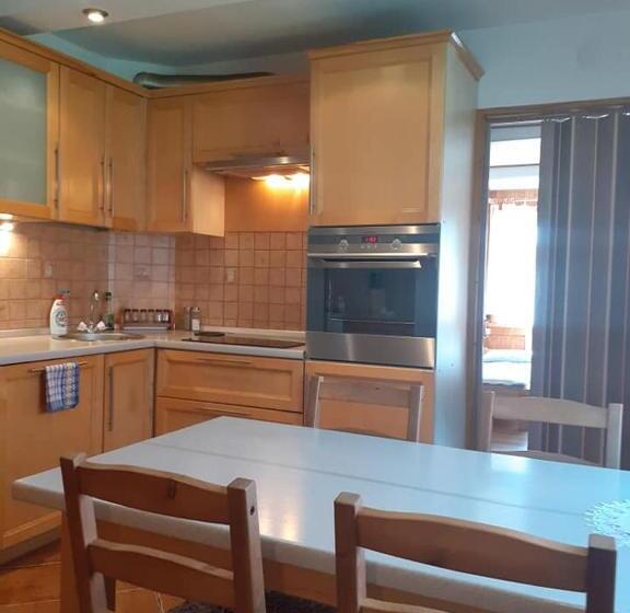 Family Suite, Dom Słoneczko Pokoje Do Wynajęcia W Białowieży