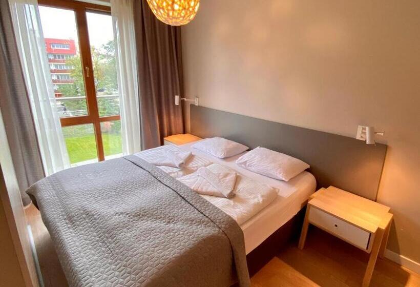 Апартаменты Deluxe 1 Спальня, Apartamenty Bałtyckie   Wczasowa   Osiedle Zamknięte, Winda, Miejsce Parkingowe