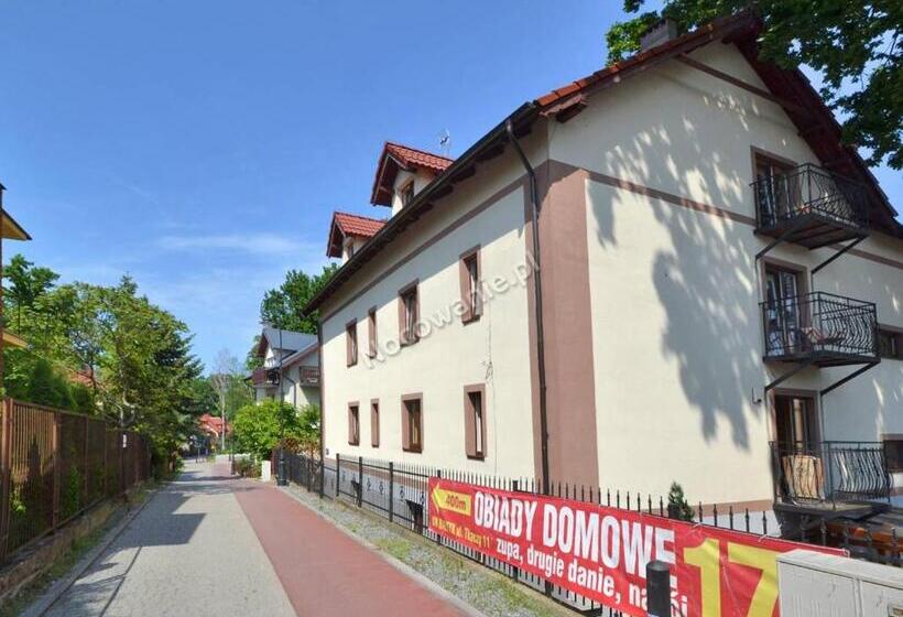 חדר לארבעה סטנדרטי עם מרפסת, Pod Dębem