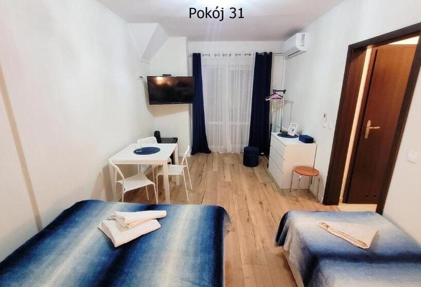 Трехместный Номер Стандарт с Балконом, Pod Dębem