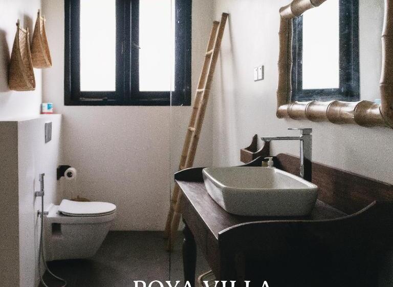 디럭스 룸, Poya Villa Ahangama