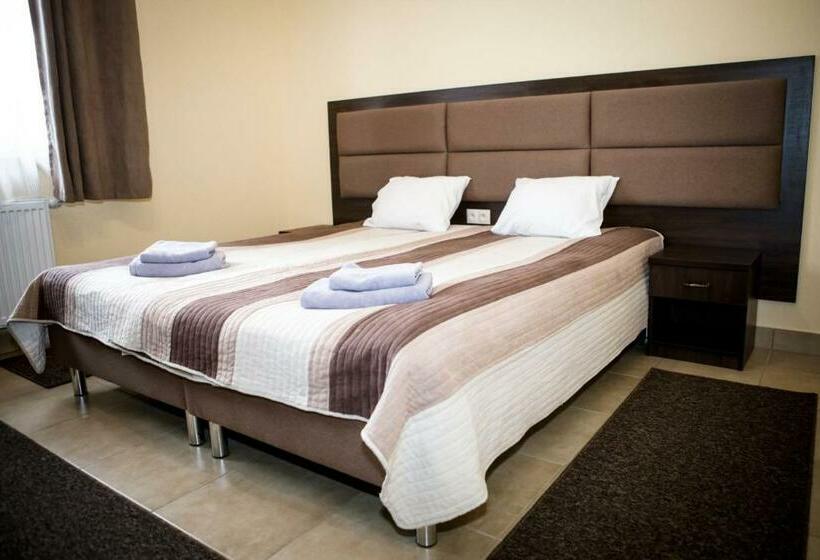 标准间, Stary Lwów