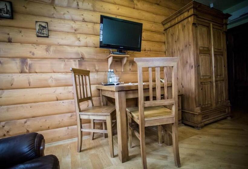 带阳台的三人标准间, Stary Lwów