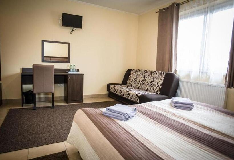 标准三人间, Stary Lwów