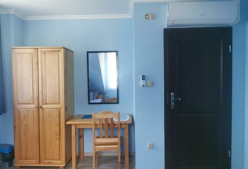 标准间, Zakole Sanu