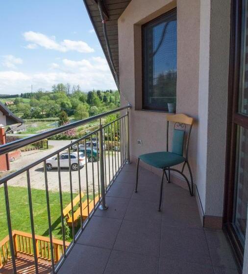 4인용 스탠다드 룸, Helenowo