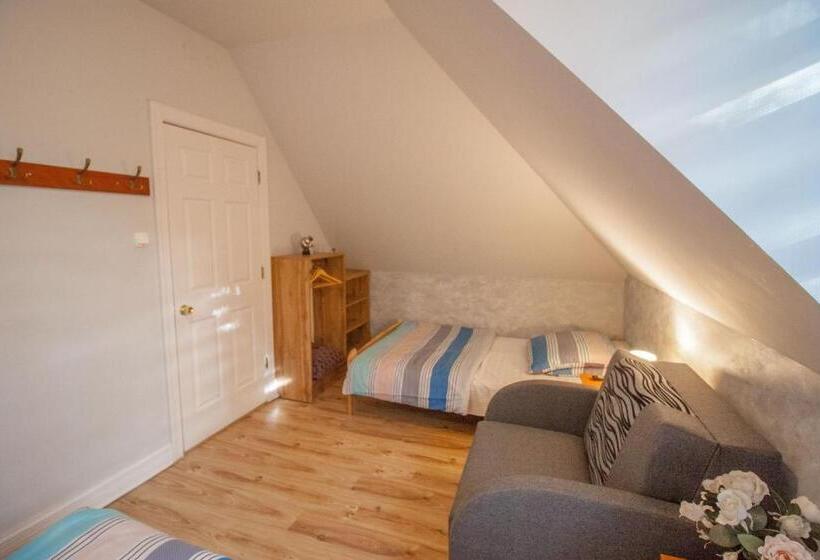 스탠다드 트리플 룸, Helenowo