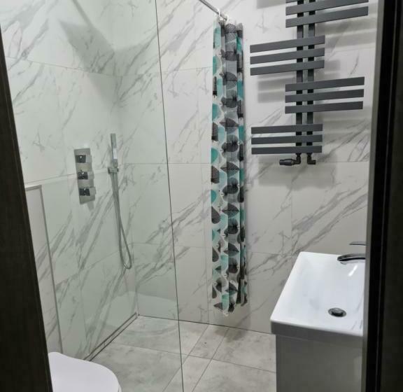 اتاق لوکس, Noclegi 24/h Leszczynek