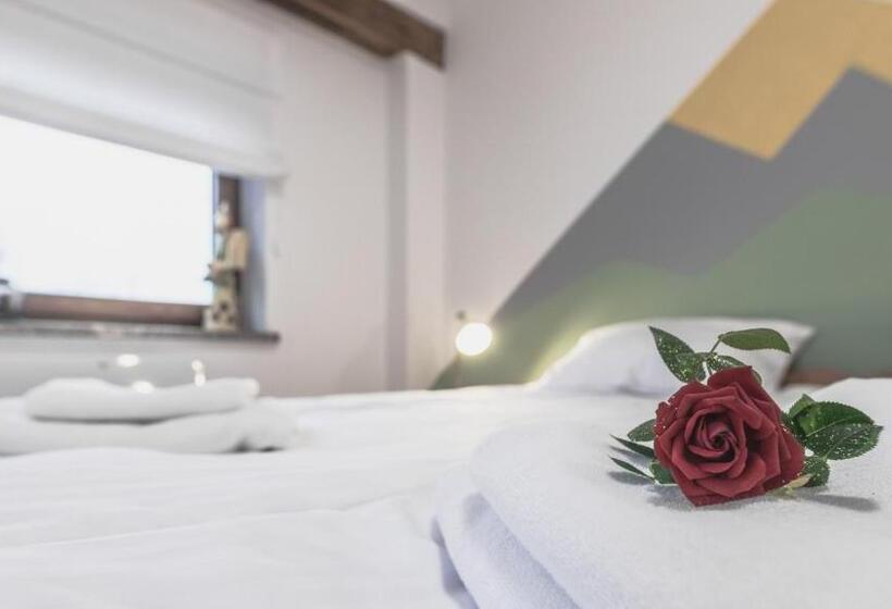 스탠다드 룸 킹사이즈 침대, Przystanek Czarne