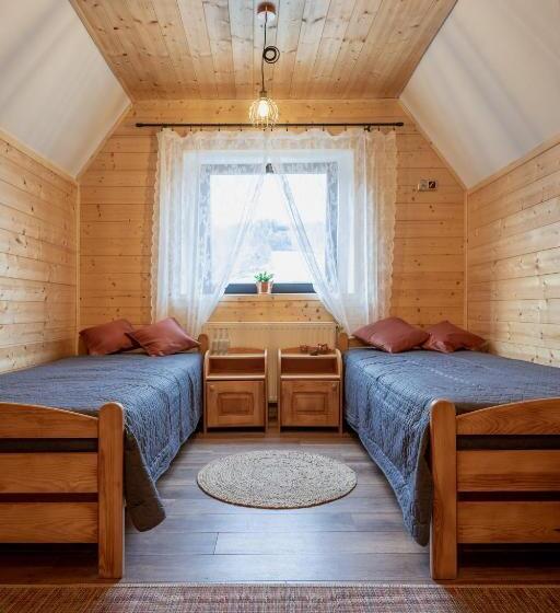 اتاق استاندارد سه نفره, Pustelnia Wodza