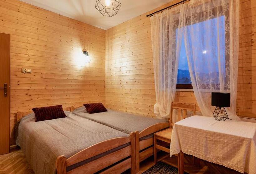 اتاق استاندارد سه نفره, Pustelnia Wodza