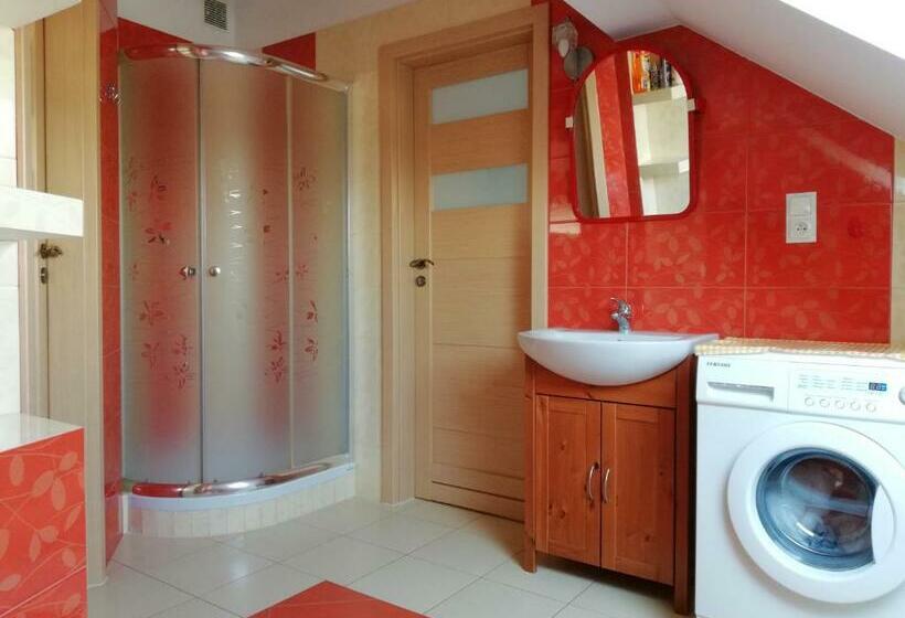 침실 2개 아파트, Willa Kalina