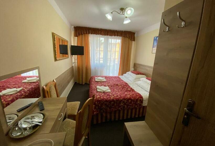 חדר בסיסי, Arka Centrum Rekreacji Wypoczynku I Rehabilitacji