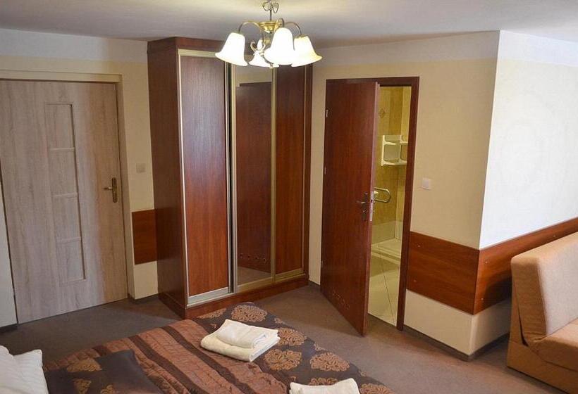 חדר סטנדרט לשלושה, Arka Centrum Rekreacji Wypoczynku I Rehabilitacji