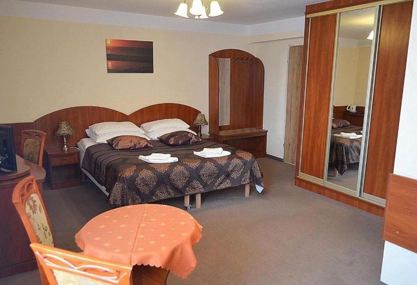 חדר סטנדרט לשלושה, Arka Centrum Rekreacji Wypoczynku I Rehabilitacji