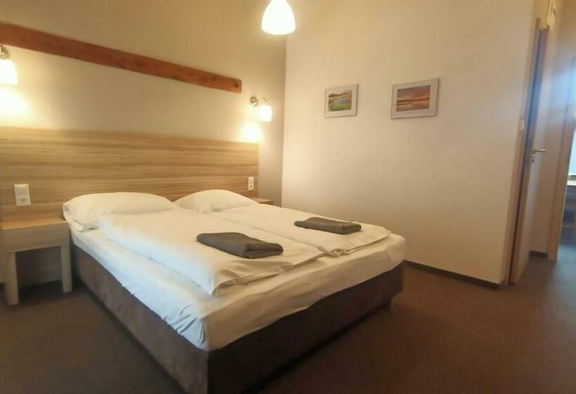 חדר סטנדרט, Folwark Na Półwyspie