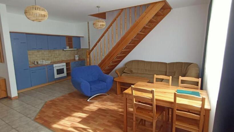 דירת דופלקס בת חדר שינה 1, Folwark Na Półwyspie