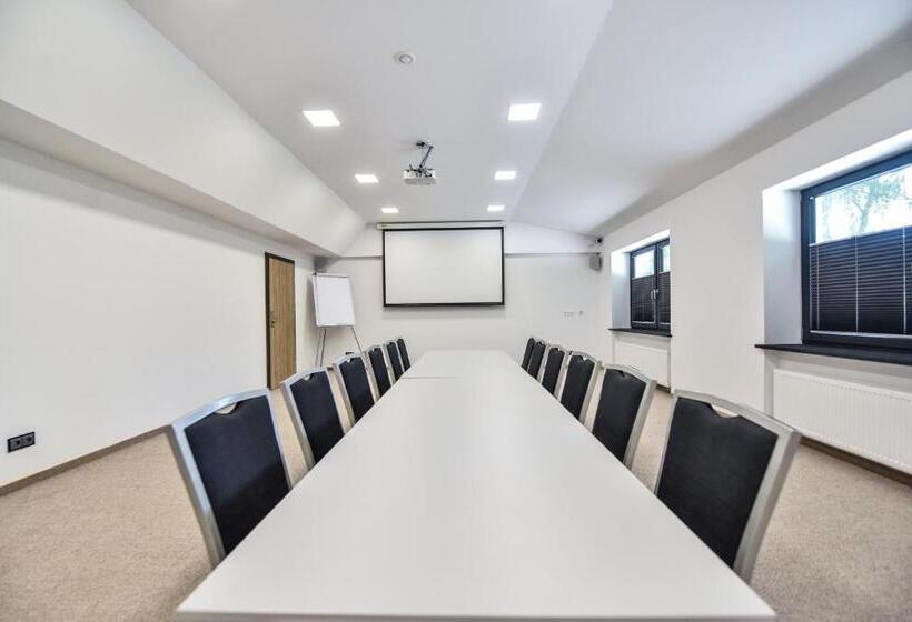 اتاق لوکس, Sport Rooms Spała