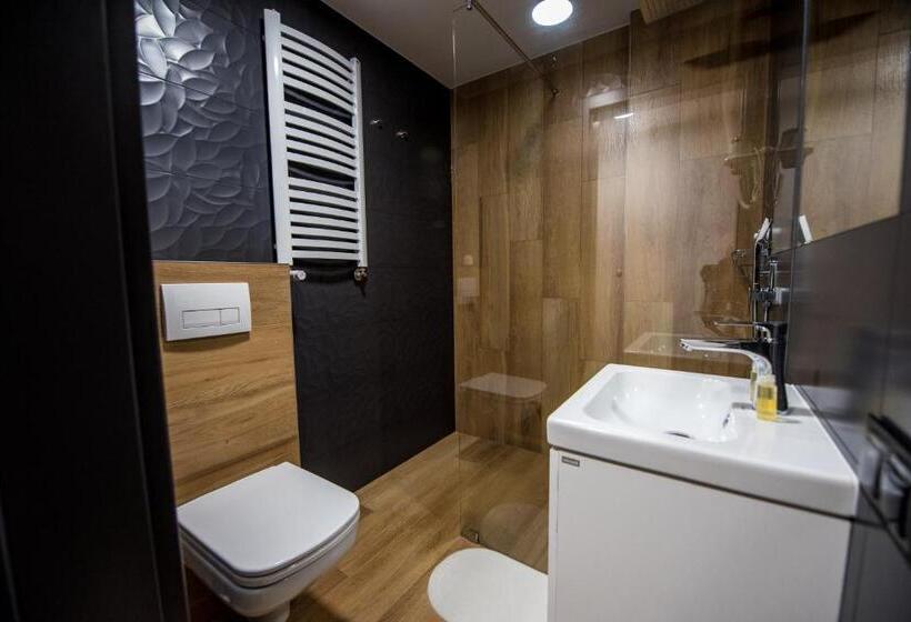 اتاق لوکس, Sport Rooms Spała