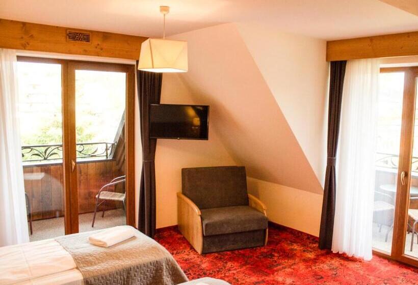 اتاق لوکس سه تخته, żelazne Wrota