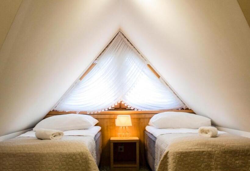 استودیوی استاندارد, żelazne Wrota