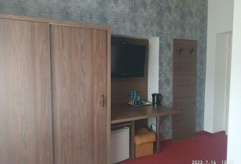 חדר סטנדרט, Lusia