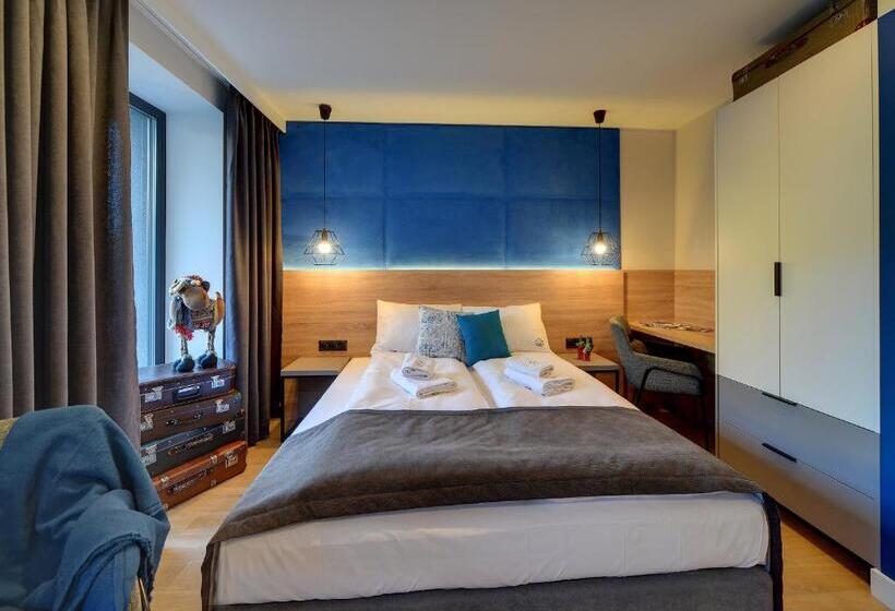 اتاق استاندارد, Walizka Wspomnień