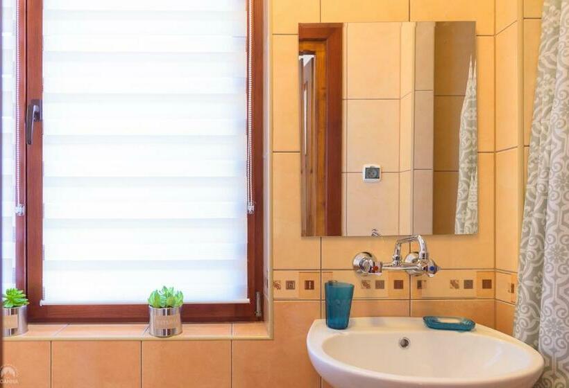 اتاق استاندارد, Willa Joanna