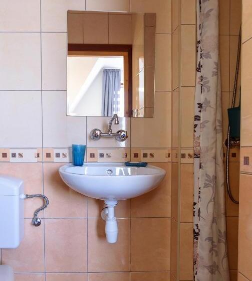 اتاق استاندارد, Willa Joanna