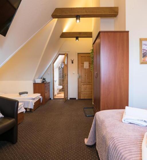 اتاق استاندارد چهار تخته, Willa Joanna