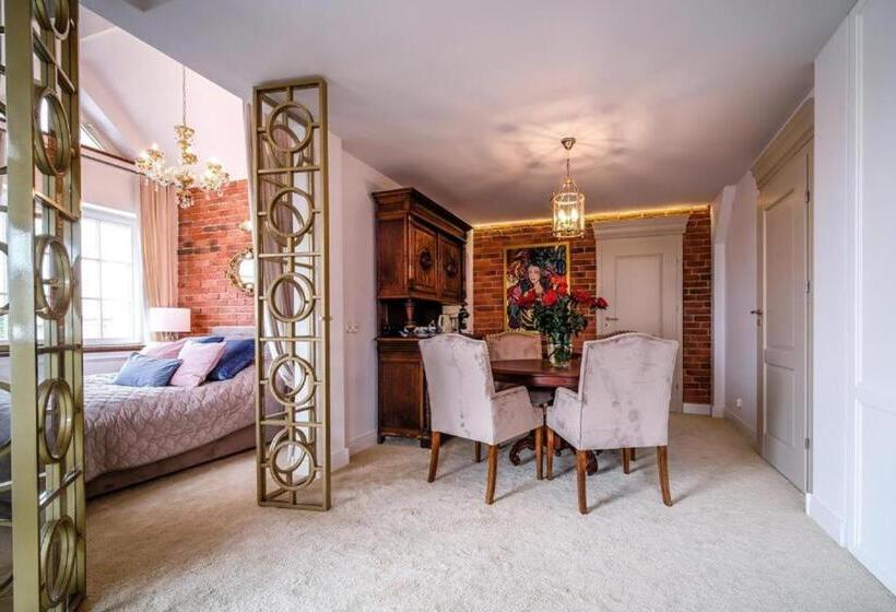 اتاق استاندارد, Zatoka Aniołów