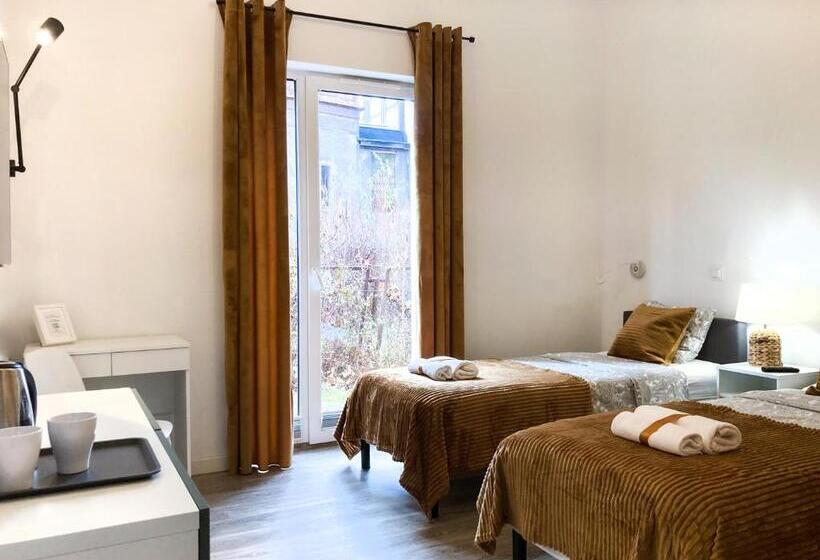 Quarto Estandar, Chummy House Sopot