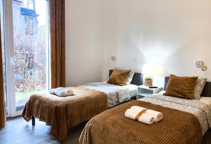 اتاق استاندارد, Chummy House Sopot