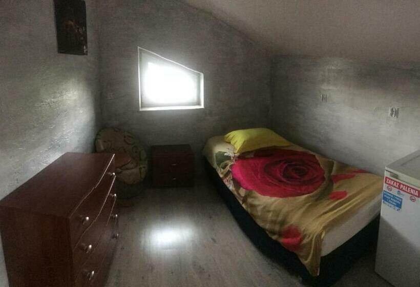 스탠다드 싱글 룸, Hostel Radom