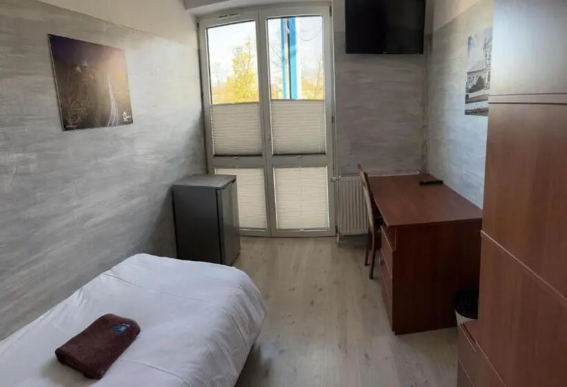 スタンダードシングルルーム, Hostel Radom
