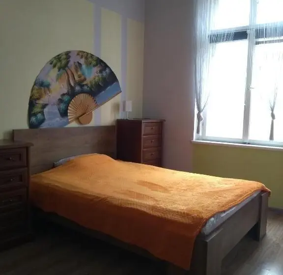 Standard-studio King-vuode, Hostel Staromiejski