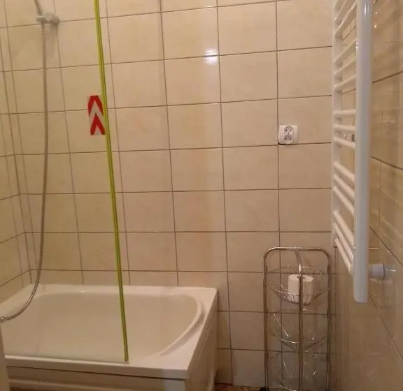 Standard-studio King-vuode, Hostel Staromiejski