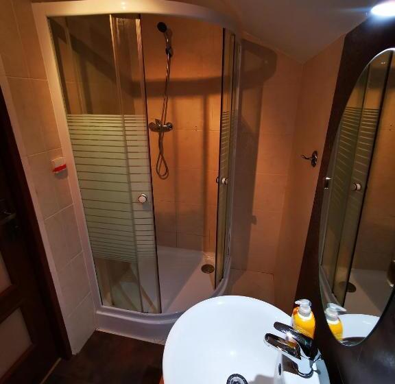 اتاق استاندارد سه نفره, Agroturystyka Klęk